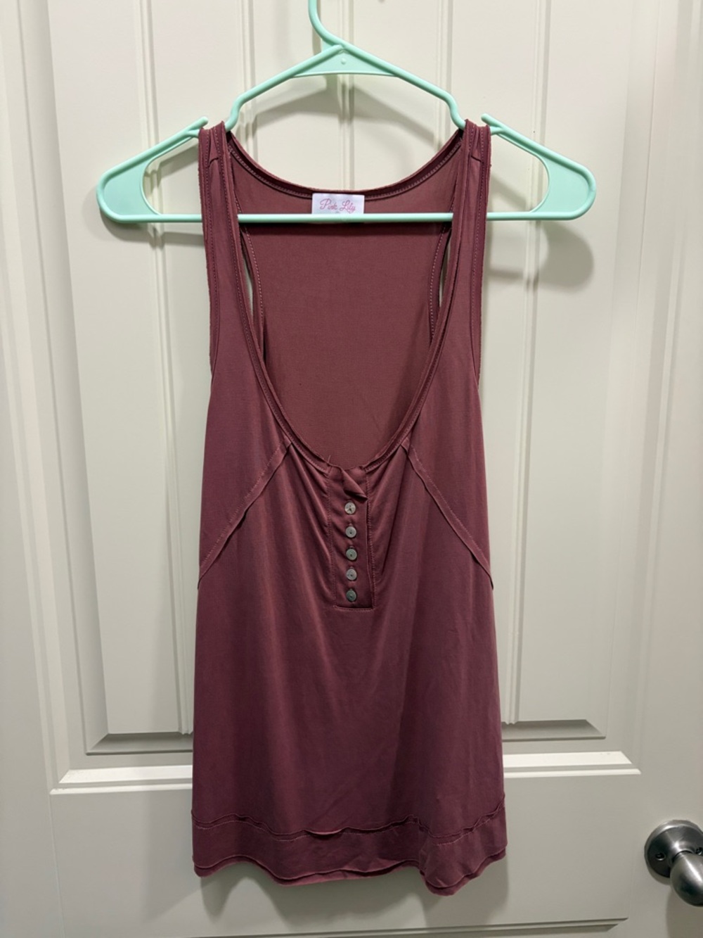 Pink Lily Mauve Button-Front Scoop Tank